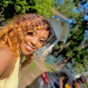 Meet your Posher, Nori